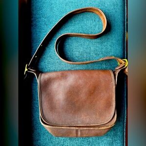 Vintage Rare Coach Classic Patricia's Legacy Crossbody Bag #9951 Brown Leather